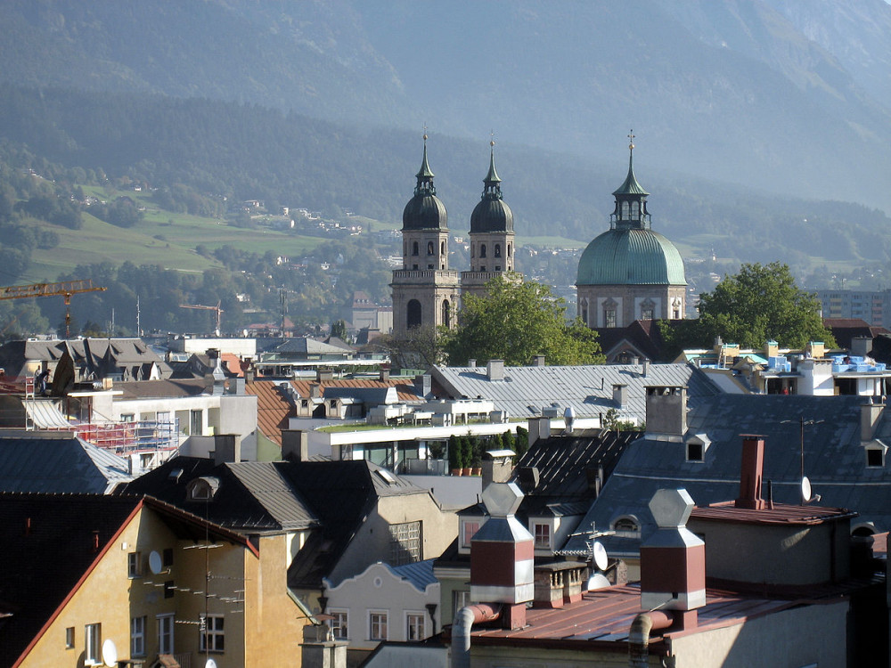 Blick über Innsbruck von den Rathausgalerien &copy; Wikimedia/MEINPLAN.at